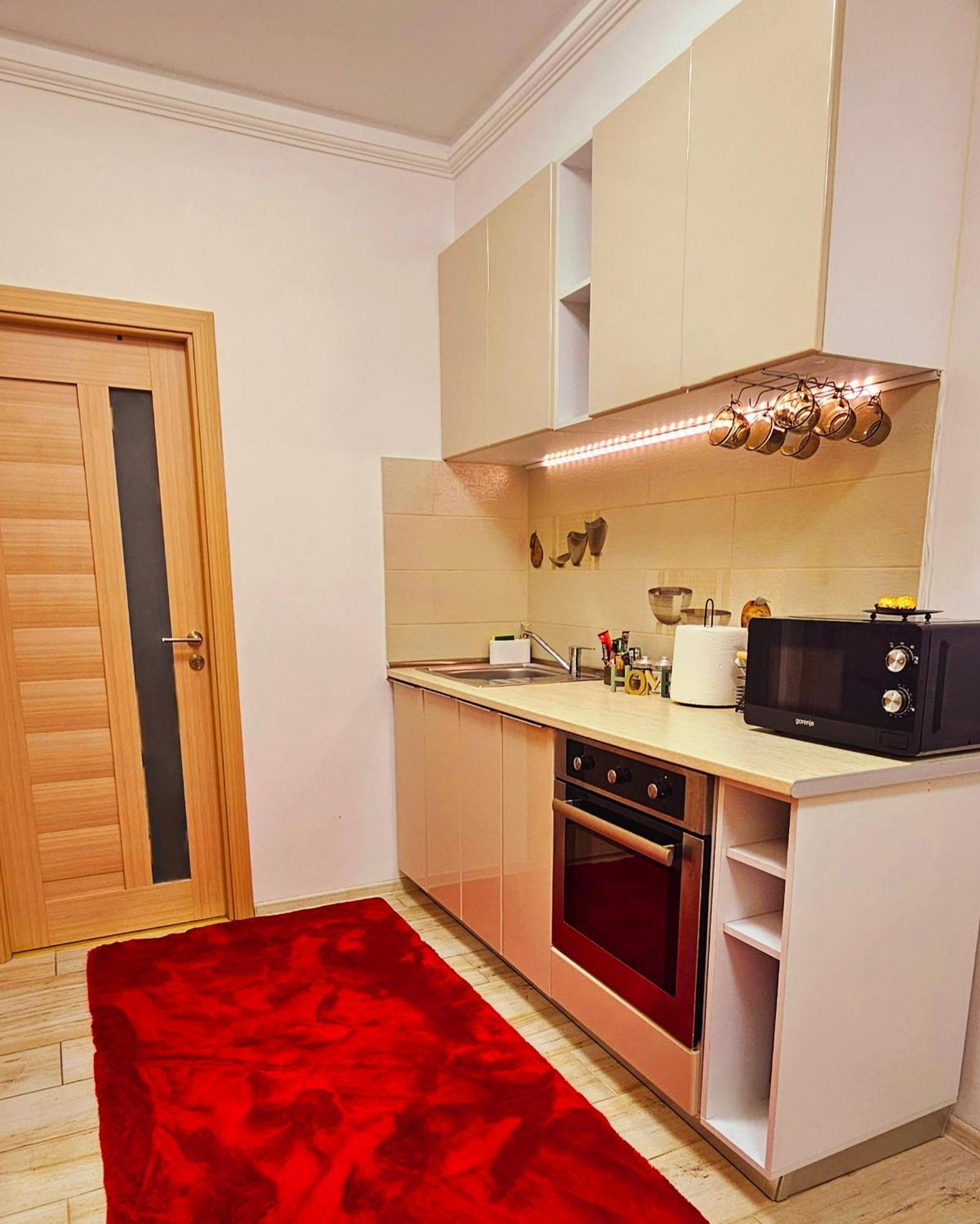 Andrew'S Apartment Central Mamaia Bagian luar foto
