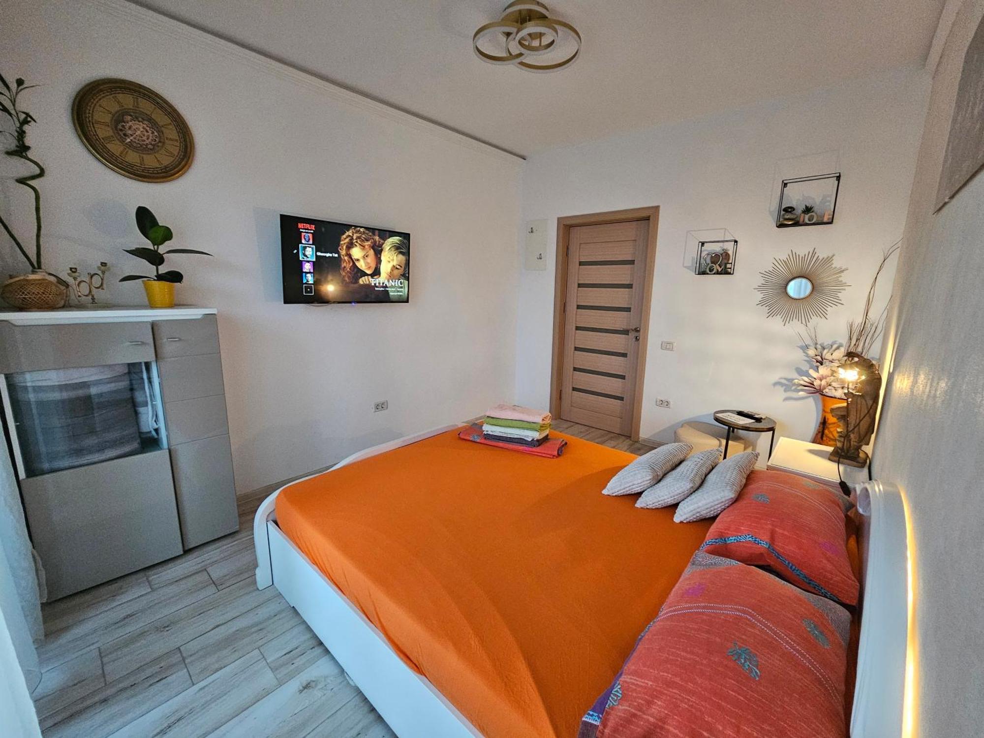 Andrew'S Apartment Central Mamaia Bagian luar foto